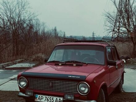 ВАЗ 2101 1979 у Запоріжжя на Automoto.ua Червоний ВАЗ 2101, об'ємом двигуна 1.2 л та пробігом 65 тис. км за 600 $, фото 1 на Automoto.ua