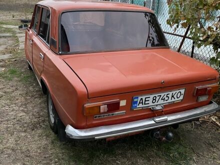 ВАЗ 2101 1980 в Новомосковске на Automoto.ua Красный ВАЗ 2101, объемом двигателя 1.2 л и пробегом 10 тыс. км за 265 $, фото 1 на Automoto.ua