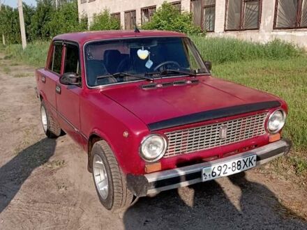 Красный ВАЗ 2101, объемом двигателя 1.7 л и пробегом 80 тыс. км за 800 $, фото 1 на Automoto.ua