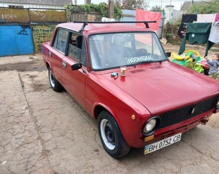 Красный ВАЗ 2101, объемом двигателя 1 л и пробегом 329 тыс. км за 450 $, фото 1 на Automoto.ua