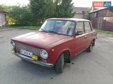 ВАЗ 2101 1980 у Болехове на Automoto.ua Червоний ВАЗ 2101, об'ємом двигуна 1.2 л та пробігом 63 тис. км за 360 $, фото 1 на Automoto.ua