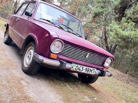ВАЗ 2101 1980 в Золотоноше на Automoto.ua Красный ВАЗ 2101, объемом двигателя 13 л и пробегом 0 тыс. км за 370 $, фото 1 на Automoto.ua