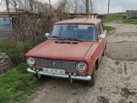 ВАЗ 2101 1980 в Апостолове на Automoto.ua Красный ВАЗ 2101, объемом двигателя 1 л и пробегом 400 тыс. км за 20000 $, фото 1 на Automoto.ua