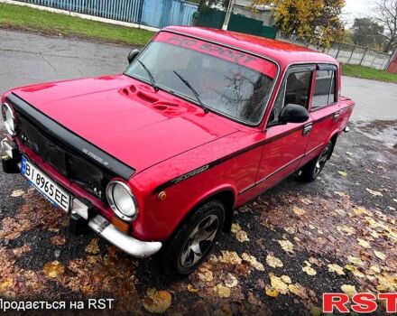 ВАЗ 2101 1980 в Хороле на Automoto.ua Красный ВАЗ 2101, объемом двигателя 1.3 л и пробегом 190 тыс. км за 799 $, фото 1 на Automoto.ua