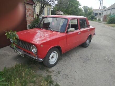 ВАЗ 2101 1980 у Дніпро (Дніпропетровську) на Automoto.ua Червоний ВАЗ 2101, об'ємом двигуна 0 л та пробігом 50 тис. км за 543 $, фото 1 на Automoto.ua