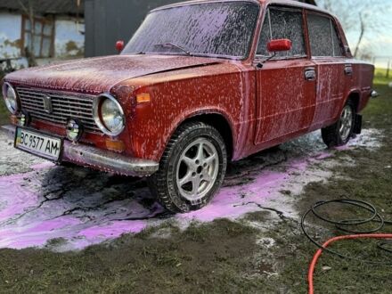 ВАЗ 2101 1981 в Стрые на Automoto.ua Красный ВАЗ 2101, объемом двигателя 1.3 л и пробегом 100 тыс. км за 350 $, фото 1 на Automoto.ua