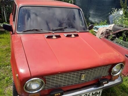 ВАЗ 2101 1981 в Городне на Automoto.ua Красный ВАЗ 2101, объемом двигателя 1 л и пробегом 10 тыс. км за 721 $, фото 1 на Automoto.ua