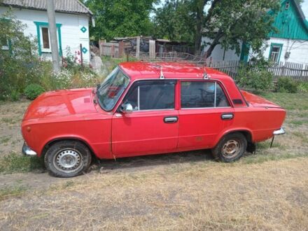 ВАЗ 2101 1981 в Васильковке на Automoto.ua Красный ВАЗ 2101, объемом двигателя 1.2 л и пробегом 100 тыс. км за 550 $, фото 1 на Automoto.ua