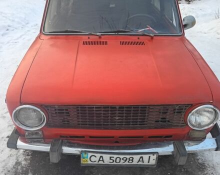 Червоний ВАЗ 2101, об'ємом двигуна 1.5 л та пробігом 300 тис. км за 438 $, фото 1 на Automoto.ua