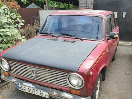 ВАЗ 2101 1981 в Кропивницком (Кировограде) на Automoto.ua Красный ВАЗ 2101, объемом двигателя 1.3 л и пробегом 999 тыс. км за 289 $, фото 1 на Automoto.ua