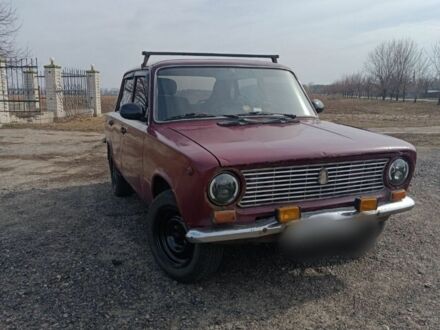 ВАЗ 2101 1982 в Лиман (Красный Лиман) на Automoto.ua Красный ВАЗ 2101, объемом двигателя 0 л и пробегом 11 тыс. км за 544 $, фото 1 на Automoto.ua