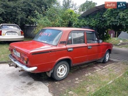 ВАЗ 2101 1982 у Корсунь-Шевченковском на Automoto.ua Червоний ВАЗ 2101, об'ємом двигуна 1.2 л та пробігом 300 тис. км за 605 $, фото 1 на Automoto.ua