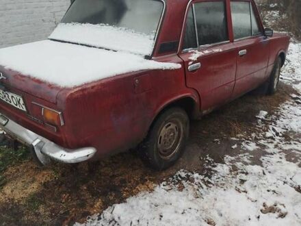 Красный ВАЗ 2101, объемом двигателя 0 л и пробегом 300 тыс. км за 284 $, фото 1 на Automoto.ua