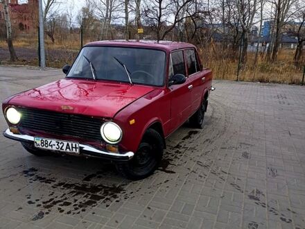 ВАЗ 2101 1982 у Дніпро (Дніпропетровську) на Automoto.ua Червоний ВАЗ 2101, об'ємом двигуна 13 л та пробігом 0 тис. км за 470 $, фото 1 на Automoto.ua