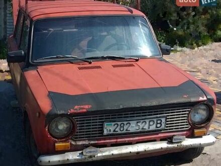 ВАЗ 2101 1982 в Киеве на Automoto.ua Красный ВАЗ 2101, объемом двигателя 1.2 л и пробегом 320 тыс. км за 602 $, фото 1 на Automoto.ua