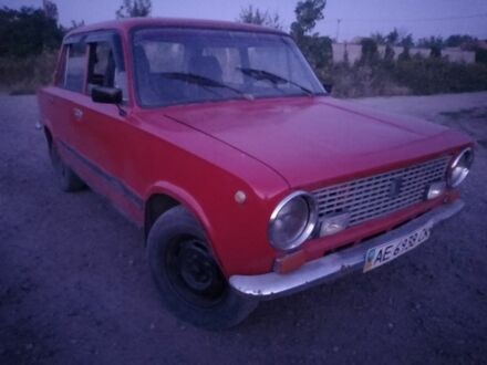 ВАЗ 2101 1982 в Павлограде на Automoto.ua Красный ВАЗ 2101, объемом двигателя 1.5 л и пробегом 69 тыс. км за 505 $, фото 1 на Automoto.ua
