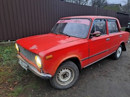 Красный ВАЗ 2101, объемом двигателя 0 л и пробегом 10 тыс. км за 370 $, фото 1 на Automoto.ua