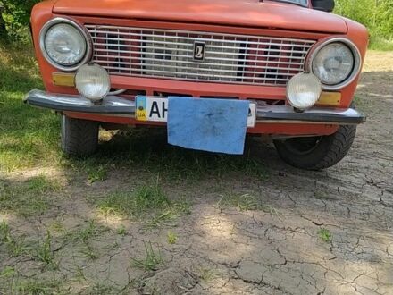 ВАЗ 2101 1983 в Кривом Роге на Automoto.ua Красный ВАЗ 2101, объемом двигателя 0 л и пробегом 59 тыс. км за 532 $, фото 1 на Automoto.ua