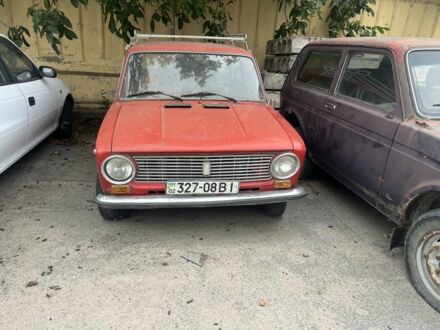 Красный ВАЗ 2101, объемом двигателя 1.3 л и пробегом 200 тыс. км за 400 $, фото 1 на Automoto.ua