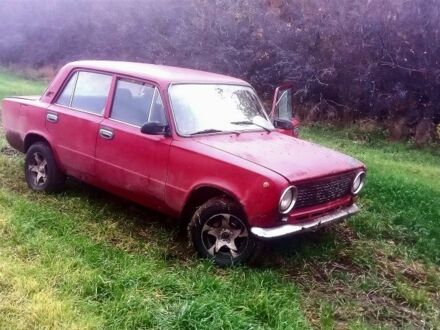 Червоний ВАЗ 2101, об'ємом двигуна 1 л та пробігом 83 тис. км за 408 $, фото 1 на Automoto.ua
