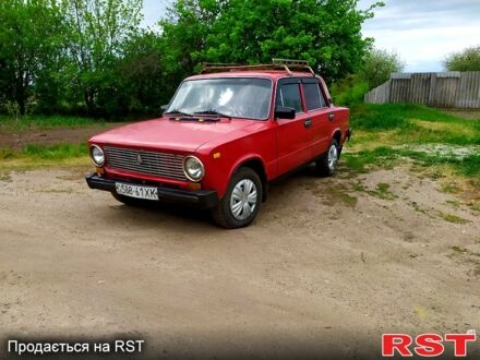 ВАЗ 2101 1985 у Новой Водолаге на Automoto.ua Червоний ВАЗ 2101, об'ємом двигуна 1.3 л та пробігом 250 тис. км за 800 $, фото 1 на Automoto.ua