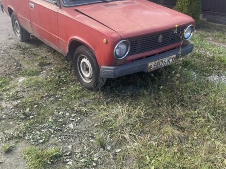 ВАЗ 2101 1985 в Белой Церкве на Automoto.ua Красный ВАЗ 2101, объемом двигателя 1.3 л и пробегом 2 тыс. км за 240 $, фото 1 на Automoto.ua