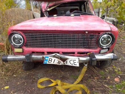 ВАЗ 2101 1985 в Светловдске на Automoto.ua Красный ВАЗ 2101, объемом двигателя 1 л и пробегом 1 тыс. км за 155 $, фото 1 на Automoto.ua