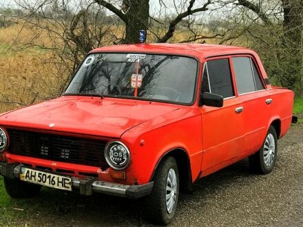 ВАЗ 2101 1986 в Кривом Роге на Automoto.ua Красный ВАЗ 2101, объемом двигателя 1.6 л и пробегом 0 тыс. км за 530 $, фото 1 на Automoto.ua