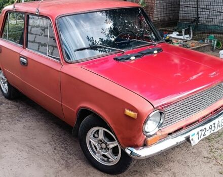 Червоний ВАЗ 2101, об'ємом двигуна 1 л та пробігом 400 тис. км за 534 $, фото 1 на Automoto.ua
