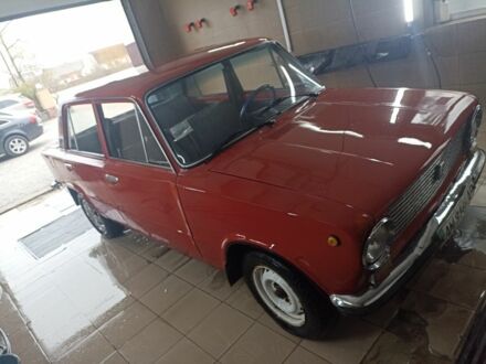 ВАЗ 2101 1986 у Черняхове на Automoto.ua Червоний ВАЗ 2101, об'ємом двигуна 1.5 л та пробігом 136 тис. км за 16500 $, фото 1 на Automoto.ua