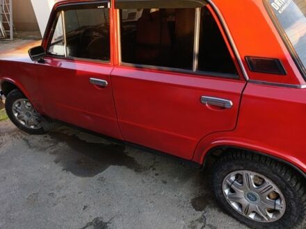 Красный ВАЗ 2101, объемом двигателя 1.2 л и пробегом 165 тыс. км за 548 $, фото 1 на Automoto.ua
