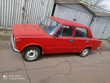 ВАЗ 2101 1986 в Черкассах на Automoto.ua Красный ВАЗ 2101, объемом двигателя 0 л и пробегом 200 тыс. км за 1400 $, фото 1 на Automoto.ua
