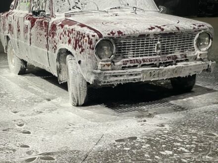 ВАЗ 2101 1986 у Яворове на Automoto.ua Червоний ВАЗ 2101, об'ємом двигуна 1.5 л та пробігом 81 тис. км за 206 $, фото 1 на Automoto.ua