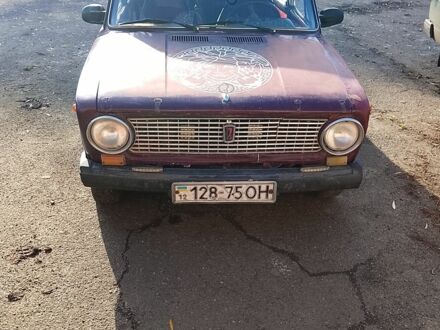 ВАЗ 2101 1987 в Шполе на Automoto.ua Красный ВАЗ 2101, объемом двигателя 1.4 л и пробегом 87 тыс. км за 477 $, фото 1 на Automoto.ua