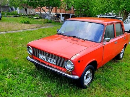 ВАЗ 2101 1987 в Ровно на Automoto.ua Красный ВАЗ 2101, объемом двигателя 1.2 л и пробегом 175 тыс. км за 250 $, фото 1 на Automoto.ua