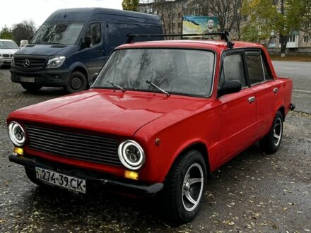 ВАЗ 2101 1987 в Карловке на Automoto.ua Красный ВАЗ 2101, объемом двигателя 1.7 л и пробегом 80 тыс. км за 955 $, фото 1 на Automoto.ua