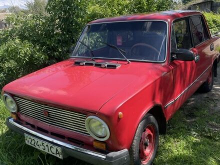 ВАЗ 2101 1989 у Путивле на Automoto.ua Червоний ВАЗ 2101, об'ємом двигуна 1.2 л та пробігом 3 тис. км за 484 $, фото 1 на Automoto.ua
