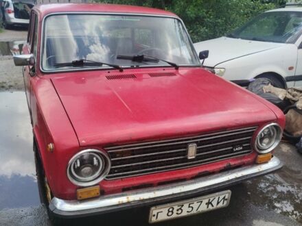 ВАЗ 2101 1989 в Борисполе на Automoto.ua Красный ВАЗ 2101, объемом двигателя 1.5 л и пробегом 1 тыс. км за 377 $, фото 1 на Automoto.ua