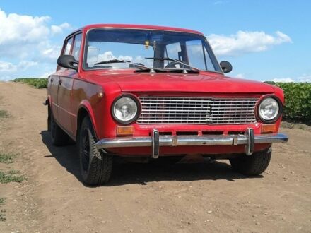 ВАЗ 2101 1989 у Броварах на Automoto.ua Червоний ВАЗ 2101, об'ємом двигуна 1.2 л та пробігом 650 тис. км за 605 $, фото 1 на Automoto.ua