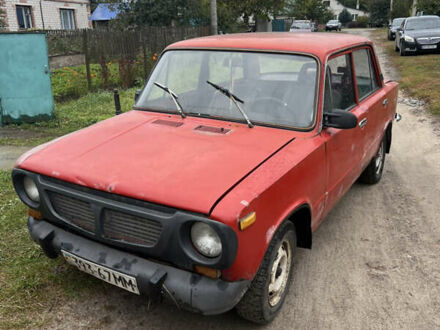 ВАЗ 2101 1990 в Новгород-Северском на Automoto.ua Красный ВАЗ 2101, объемом двигателя 1.1 л и пробегом 10 тыс. км за 327 $, фото 1 на Automoto.ua