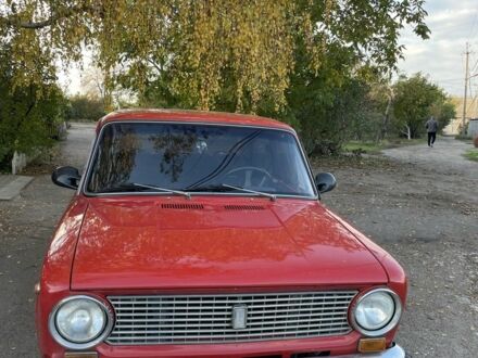 ВАЗ 2101 1992 в Апостолове на Automoto.ua Красный ВАЗ 2101, объемом двигателя 1.2 л и пробегом 200 тыс. км за 955 $, фото 1 на Automoto.ua