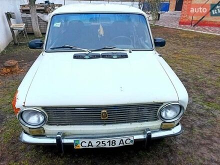 ВАЗ 2101 1974 у Черкасах на Automoto.ua ВАЗ 2101, об'ємом двигуна 1.1 л та пробігом 100 тис. км за 600 $, фото 1 на Automoto.ua