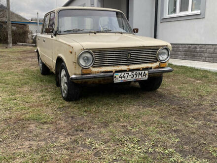 ВАЗ 2101 1982 у Черкасах на Automoto.ua ВАЗ 2101, об'ємом двигуна 1.5 л та пробігом 178 тис. км за 500 $, фото 1 на Automoto.ua