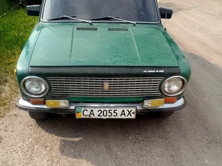 ВАЗ 2101 1983 у Смеле на Automoto.ua ВАЗ 2101, об'ємом двигуна 1.2 л та пробігом 0 тис. км за 450 $, фото 1 на Automoto.ua