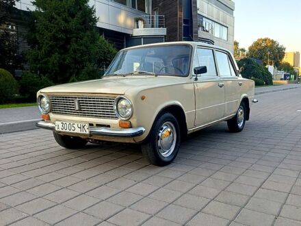ВАЗ 2101 1983 у Черкасах на Automoto.ua ВАЗ 2101, об'ємом двигуна 1.2 л та пробігом 157 тис. км за 770 $, фото 1 на Automoto.ua