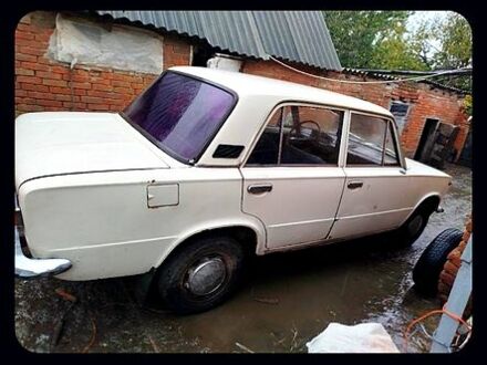 ВАЗ 2101, объемом двигателя 1.2 л и пробегом 143 тыс. км за 450 $, фото 1 на Automoto.ua