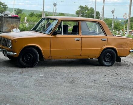 Желтый ВАЗ 2101, объемом двигателя 0 л и пробегом 100 тыс. км за 15000 $, фото 3 на Automoto.ua