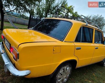 ВАЗ 2101 1974 в Черновцах на Automoto.ua Желтый ВАЗ 2101, объемом двигателя 1.1 л и пробегом 60 тыс. км за 1800 $, фото 2 на Automoto.ua