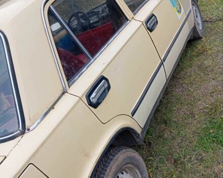 Желтый ВАЗ 2101, объемом двигателя 1 л и пробегом 100 тыс. км за 450 $, фото 1 на Automoto.ua