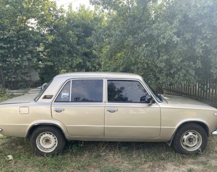 Желтый ВАЗ 2101, объемом двигателя 1.2 л и пробегом 3 тыс. км за 33000 $, фото 4 на Automoto.ua